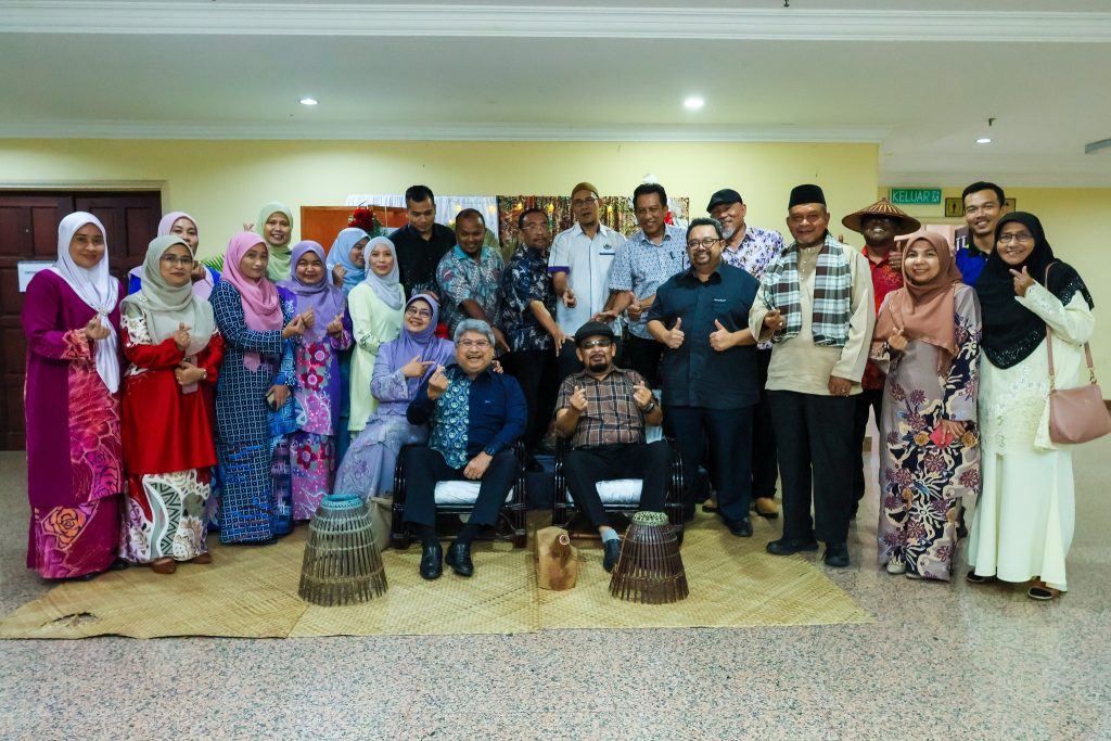 SELAMAT BERSARA DAN TERIMA KASIH MAJLIS PERSARAAN KAKITANGAN JABATAN KEJURUTERAAN, MBAS.SELAMAT BERSARA DAN TERIMA KASIH