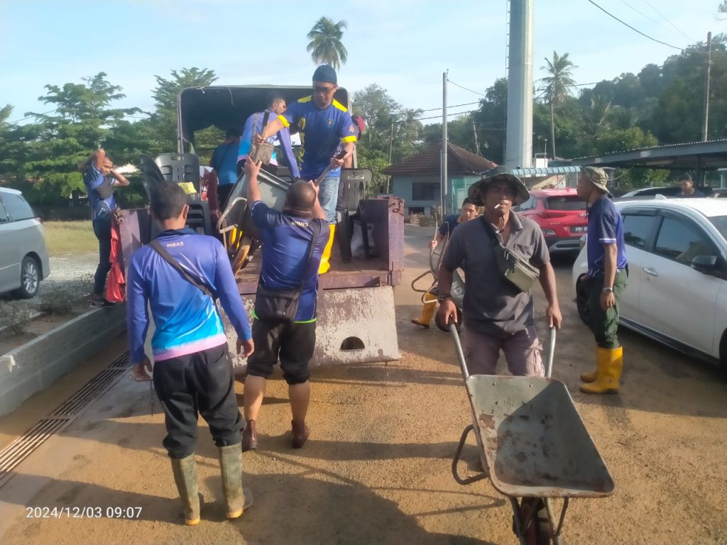 OPS PASCA BANJIR MBAS BERSAMA JEMAAH NAZIR NEGERI KEDAH.