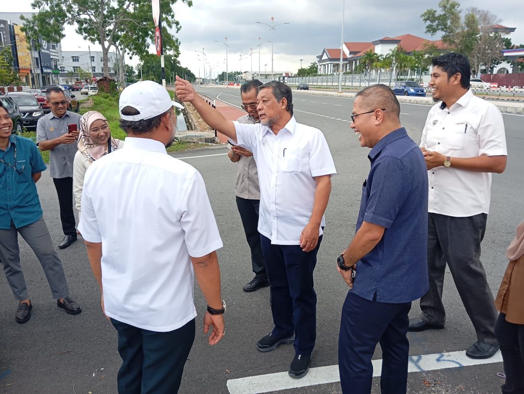 LAWATAN TAPAK KE LOKASI KERJA NAIKTARAF SISTEM PERPARITAN DI TAMAN WIRA MERGONG, ALOR SETAR