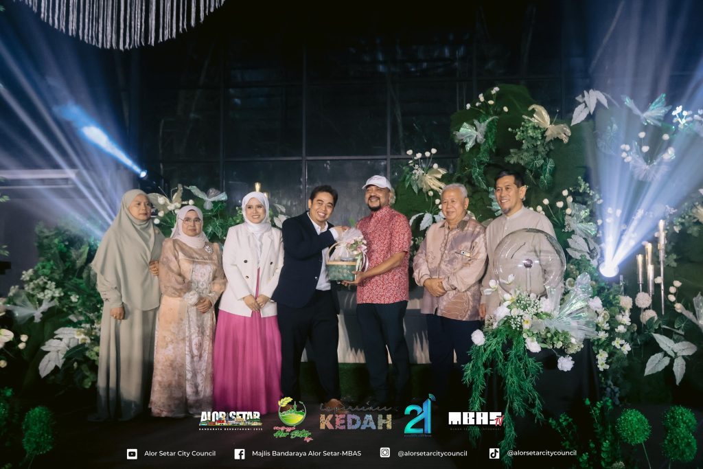 DATUK BANDAR ALOR SETAR MERASMIKAN DEWAN THE RUANG BY PROJEK WEDDING DI KELUBI, JITRA, KEDAH.