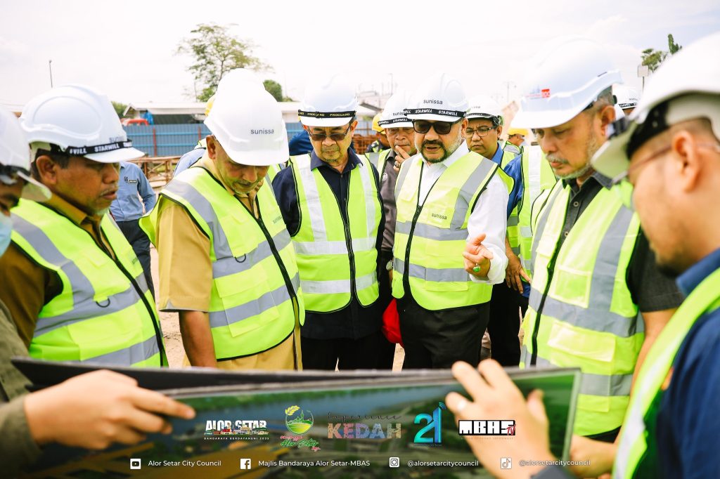 PROJEK MEMBINA DAN MENAIKTARAF JETI KUALA KEDAH DIJANGKA SIAP SEPENUHNYA TAHUN 2027