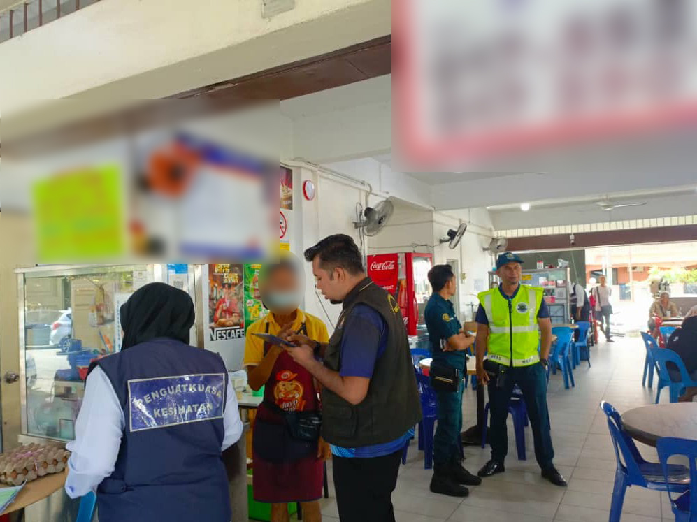OPERASI PEMERIKSAAN KEBERSIHAN DAN LESEN PREMIS MAKANAN | 8 KOMPAUN DIKELUARKAN ATAS PELBAGAI KESALAHAN