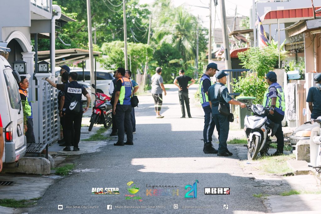 MBAS, PKD KOTA SETAR LAKSANA OPERASI PENGUATKUASAAN BERSEPADU AEDES DI TAMAN NURI, ALOR SETAR.