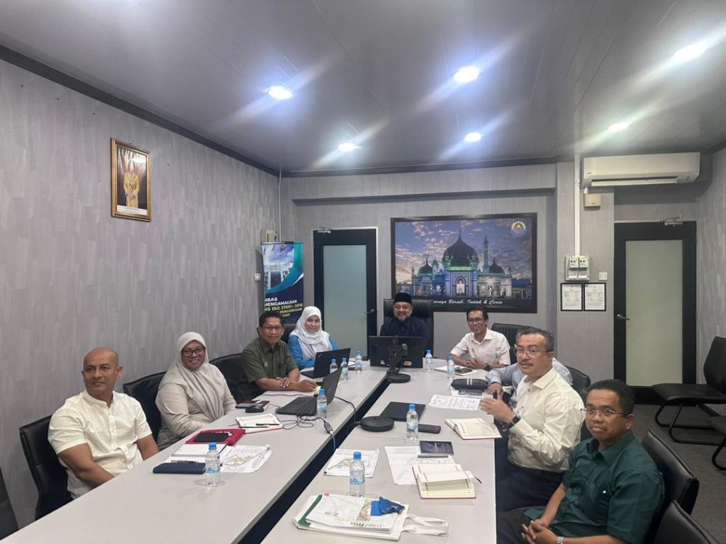 MBAS PERSEMBAH TAKLIMAT PROJEK LESTARI ‘URBAN FOREST 2’ DAN ‘ALOR SETAR CAR FREE SATURDAY’ KEPADA DYAM TUNKU MAHKOTA KEDAH
