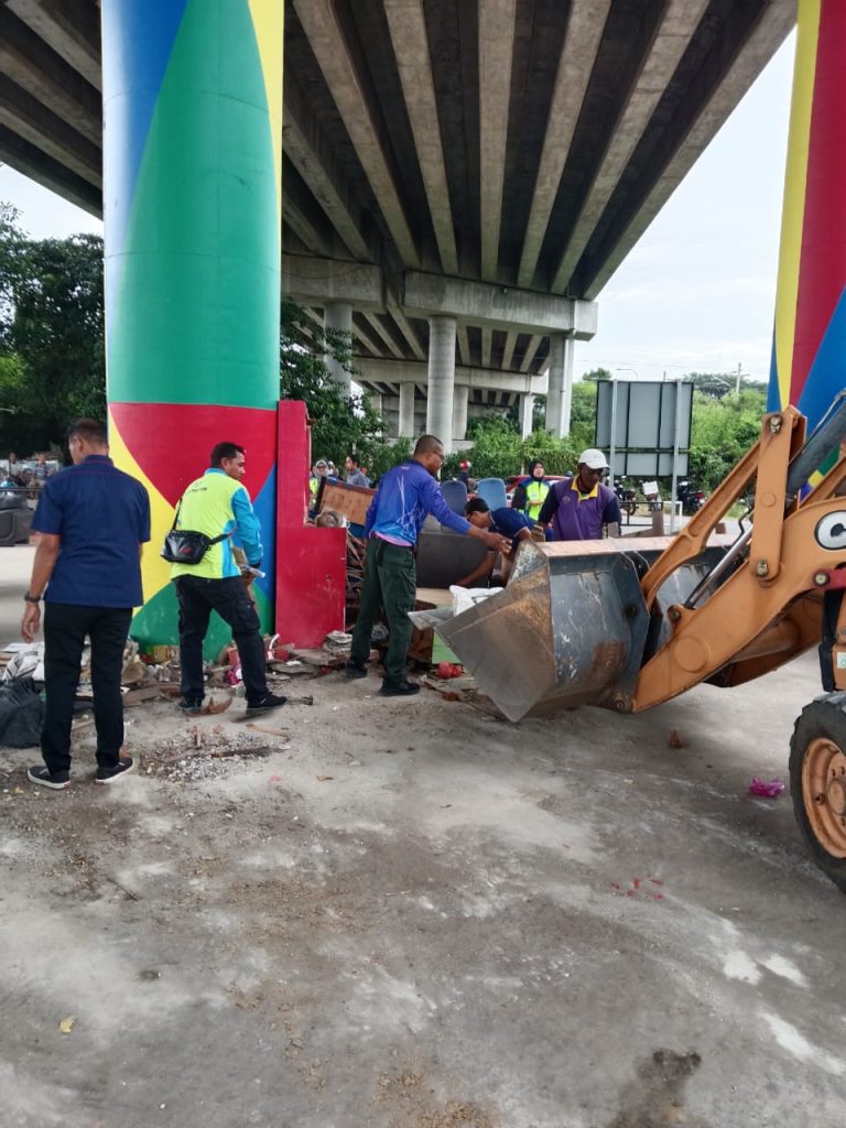 “MENJAGA KEBERSIHAN TANGGUNGJAWAB BERSAMA”.