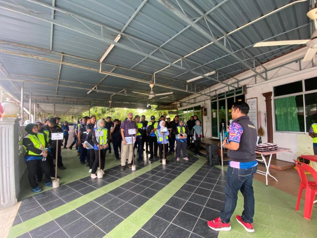 OPERASI BERSEPADU PENGUATKUASAAN AEDES DI TAMAN DESA BARAT