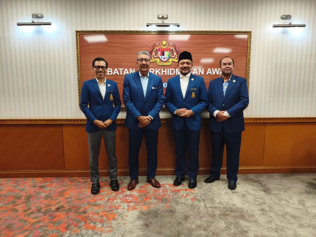KUNJUNG HORMAT DATUK BANDAR ALOR SETAR KE ATAS KETUA PENGARAH PERKHIDMATAN AWAM