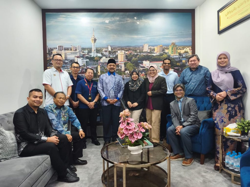 KUNJUNGAN HORMAT PIHAK JABATAN KERAJAAN TEMPATAN, KPKT KE ATAS DATUK BANDAR ALOR SETAR