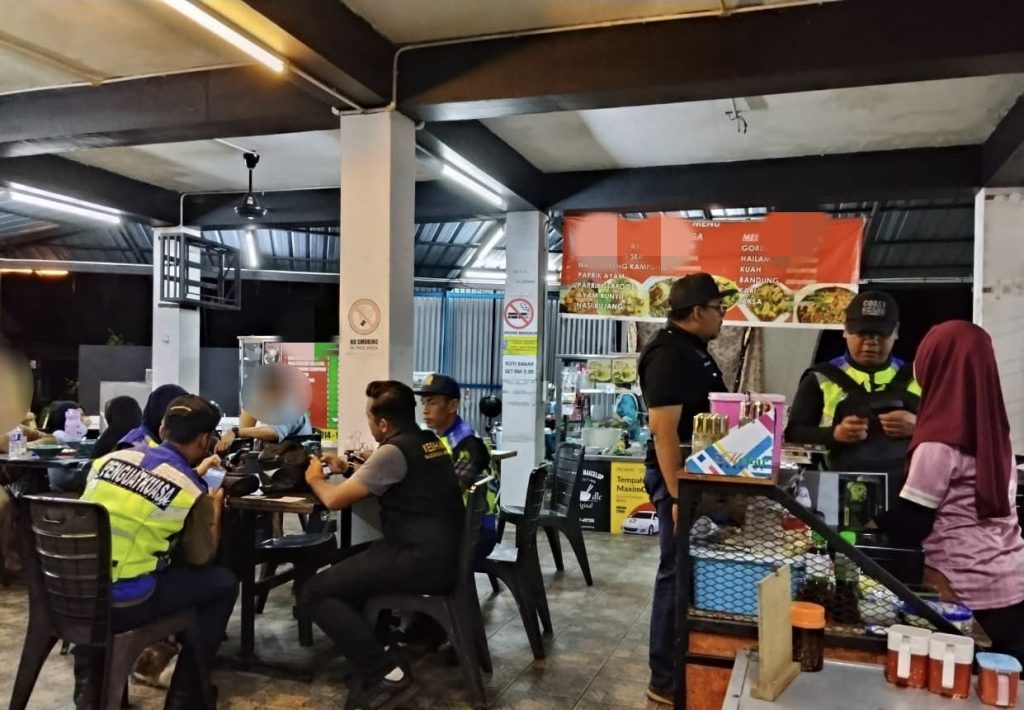 MBAS LAKSANA OPERASI PEMERIKSAAN KEBERSIHAN DAN LESEN