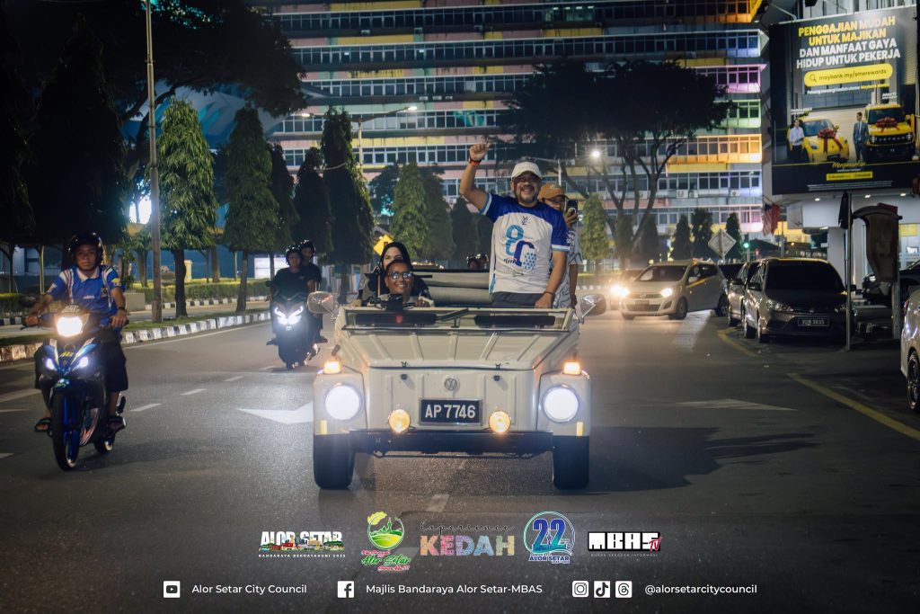 DATARAN STARWALK ALOR SETAR MERIAH, LEBIH 200 KENDERAAN KLASIK JADI TARIKAN PENGUNJUNG